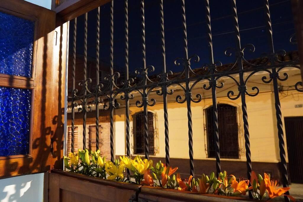 Villa Nueva En San Antonio Cali, La Casa De Tona Exterior foto